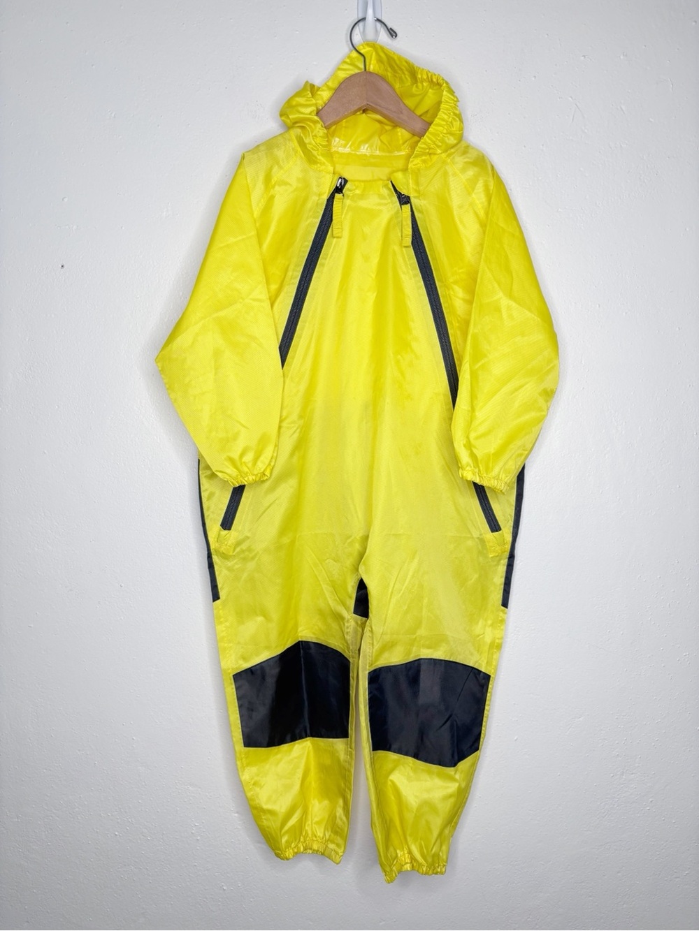 Karbon Yellow Rain Suit Mud suit Full Zip Hooded Size 4T